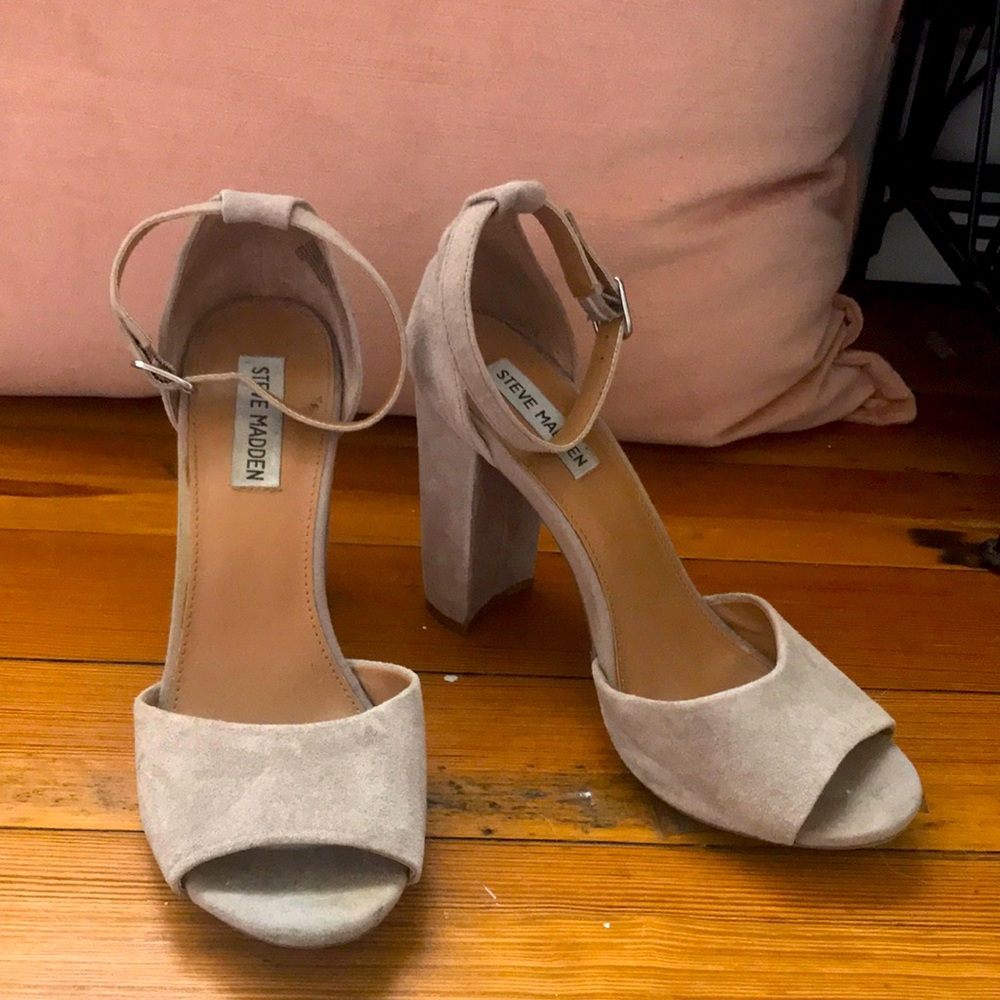 Steve Madden taupe heels